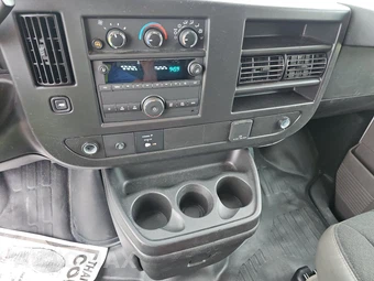 2025 Chevrolet Express 2500 Cargo Van 1WT 135.0" WB - miniatura 11