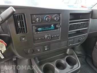 2025 Chevrolet Express 2500 Cargo Van 1WT 135.0" WB - miniatura 11
