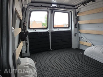 2025 Chevrolet Express 2500 Cargo Van 1WT 135.0" WB - miniatura 13