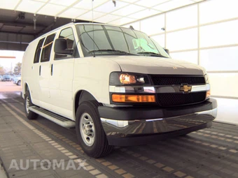 2025 Chevrolet Express 2500 Cargo Van 1WT 135.0" WB - miniatura 3