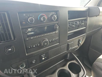 2025 Chevrolet Express 2500 Cargo Van 1WT 135.0" WB - miniatura 11
