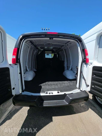2025 Chevrolet Express 2500 Cargo Van 1WT 135.0" WB - miniatura 13