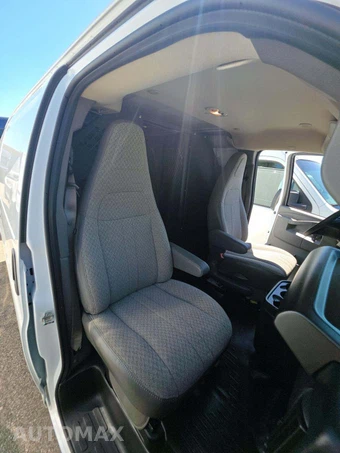 2025 Chevrolet Express 2500 Cargo Van 1WT 135.0" WB - miniatura 16
