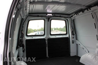 2025 Chevrolet Express 2500 Cargo Van 1WT 135.0" WB - miniatura 12