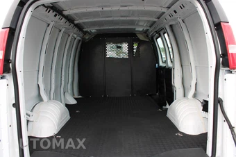 2025 Chevrolet Express 2500 Cargo Van 1WT 135.0" WB - miniatura 16