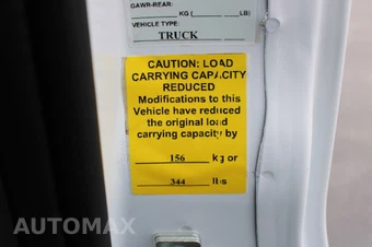 2025 Chevrolet Express 2500 Cargo Van 1WT 135.0" WB - miniatura 24