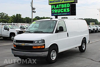 2025 Chevrolet Express 2500 Cargo Van 1WT 135.0" WB - miniatura 3