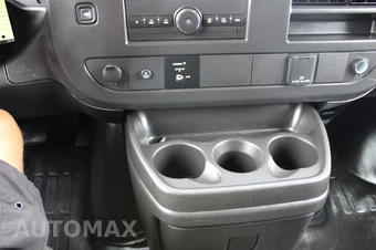 2025 Chevrolet Express 2500 Cargo Van 1WT 135.0" WB - miniatura 33