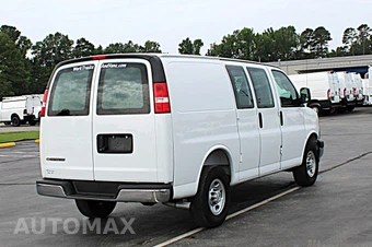 2025 Chevrolet Express 2500 Cargo Van 1WT 135.0" WB - miniatura 5