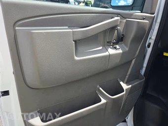 2025 Chevrolet Express 2500 Cargo Van 1WT 135.0" WB - miniatura 9