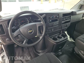 2025 Chevrolet Express 2500 Cargo Van 1WT 135.0" WB - miniatura 11