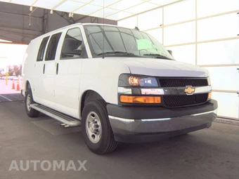 2025 Chevrolet Express 2500 Cargo Van 1WT 135.0" WB - miniatura 3