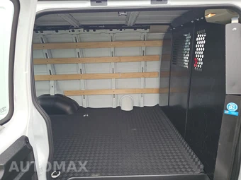 2025 Chevrolet Express 2500 Cargo Van 1WT 135.0" WB - miniatura 13