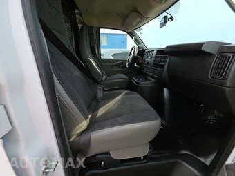 2025 Chevrolet Express 2500 Cargo Van 1WT 135.0" WB - miniatura 8