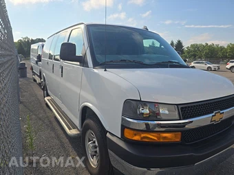 2025 Chevrolet Express 2500 Cargo Van 1WT 135.0" WB - miniatura 3