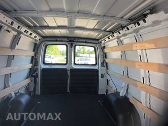 2025 Chevrolet Express 2500 Cargo Van 1WT 135.0" WB - miniatura 13