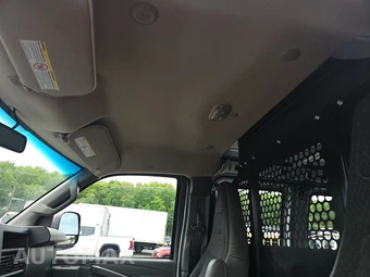 2025 Chevrolet Express 2500 Cargo Van 1WT 135.0" WB - miniatura 18