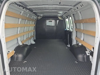 2025 Chevrolet Express 2500 Cargo Van 1WT 135.0" WB - miniatura 15