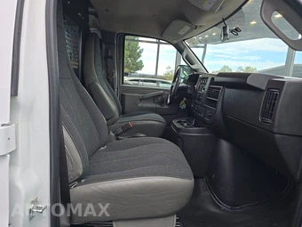 2025 Chevrolet Express 2500 Cargo Van 1WT 135.0" WB - miniatura 8