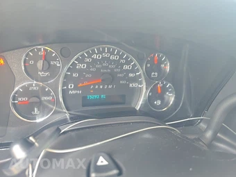2025 Chevrolet Express 2500 Cargo Van 1WT 135.0" WB - miniatura 12