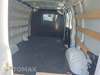 2025 Chevrolet Express 2500 Cargo Van 1WT 135.0" WB - miniatura 15