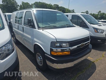 2025 Chevrolet Express 2500 Cargo Van 1WT 135.0" WB - miniatura 3