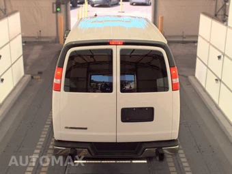 2025 Chevrolet Express 2500 Cargo Van 1WT 135.0" WB - miniatura 5