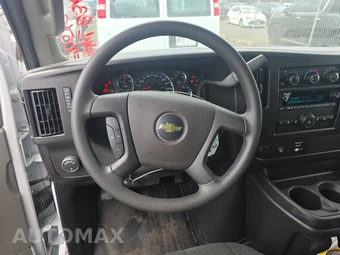 2025 Chevrolet Express 2500 Cargo Van 1WT 135.0" WB - miniatura 10