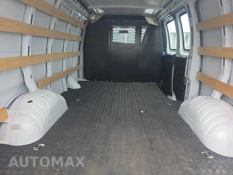 2025 Chevrolet Express 2500 Cargo Van 1WT 135.0" WB - miniatura 15