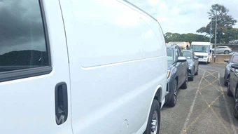 2025 Chevrolet Express 2500 Cargo Van 1WT 135.0" WB - miniatura 27