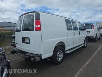 2025 Chevrolet Express 2500 Cargo Van 1WT 135.0" WB - miniatura 4