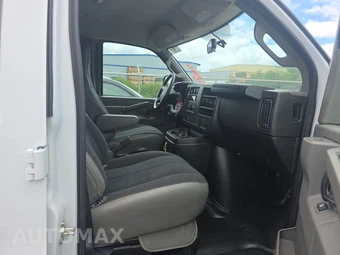 2025 Chevrolet Express 2500 Cargo Van 1WT 135.0" WB - miniatura 8