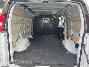 2025 Chevrolet Express 2500 Cargo Van 1WT 135.0" WB - miniatura 15