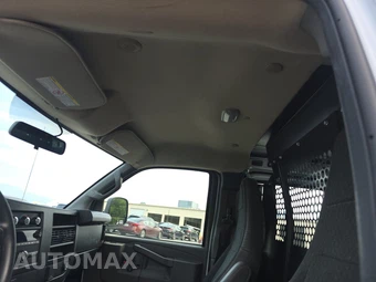 2025 Chevrolet Express 2500 Cargo Van 1WT 135.0" WB - miniatura 17