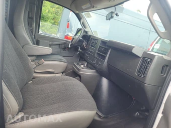 2025 Chevrolet Express 2500 Cargo Van 1WT 135.0" WB - miniatura 8