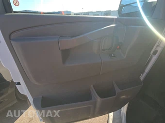 2025 Chevrolet Express 2500 Cargo Van 1WT 135.0" WB - miniatura 9