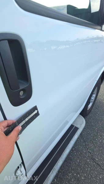 2025 Chevrolet Express 2500 Cargo Van 1WT 135.0" WB - miniatura 25