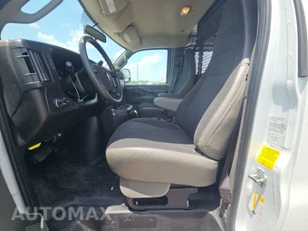 2025 Chevrolet Express 2500 Cargo Van 1WT 135.0" WB - miniatura 7