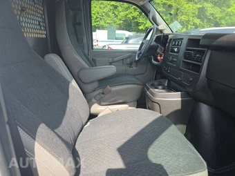 2025 Chevrolet Express 2500 Cargo Van 1WT 135.0" WB - miniatura 8