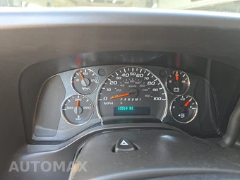 2025 Chevrolet Express 2500 Cargo Van 1WT 135.0" WB - miniatura 12
