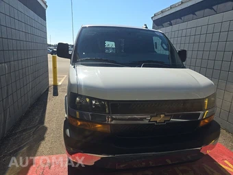 2025 Chevrolet Express 2500 Cargo Van 1WT 135.0" WB - miniatura 2