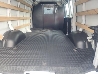 2025 Chevrolet Express 2500 Cargo Van 1WT 135.0" WB - miniatura 15