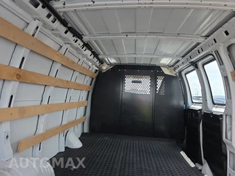 2025 Chevrolet Express 2500 Cargo Van 1WT 135.0" WB - miniatura 15