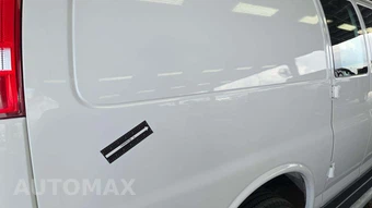 2025 Chevrolet Express 2500 Cargo Van 1WT 135.0" WB - miniatura 22