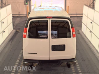 2025 Chevrolet Express 2500 Cargo Van 1WT 135.0" WB - miniatura 5