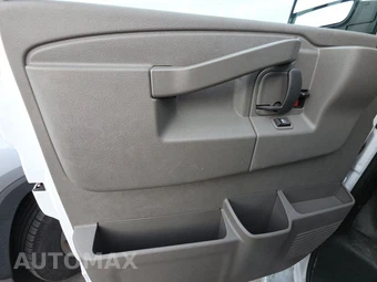 2025 Chevrolet Express 2500 Cargo Van 1WT 135.0" WB - miniatura 9