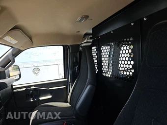 2025 Chevrolet Express 2500 Cargo Van 1WT 135.0" WB - miniatura 17
