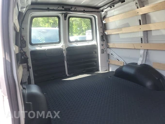 2025 Chevrolet Express 2500 Cargo Van 1WT 135.0" WB - miniatura 14