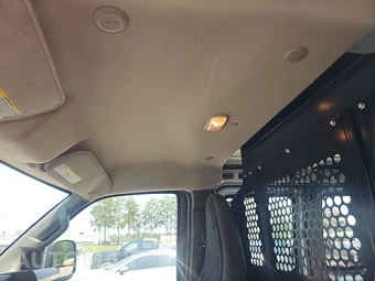 2025 Chevrolet Express 2500 Cargo Van 1WT 135.0" WB - miniatura 18