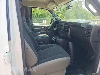2025 Chevrolet Express 2500 Cargo Van 1WT 135.0" WB - miniatura 8
